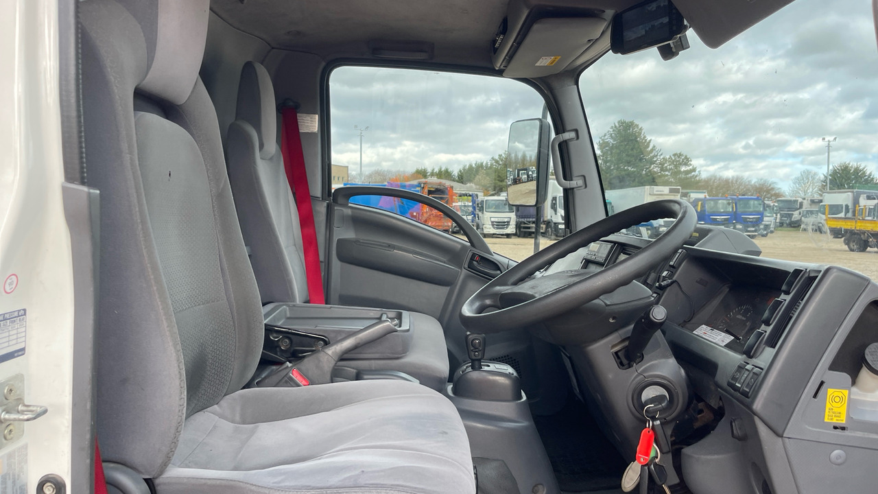 ISUZU FORWARD N75.150 - Тентованный грузовик: фото 5 ISUZU FORWARD N75.150 - Тентованный грузовик: фото 5