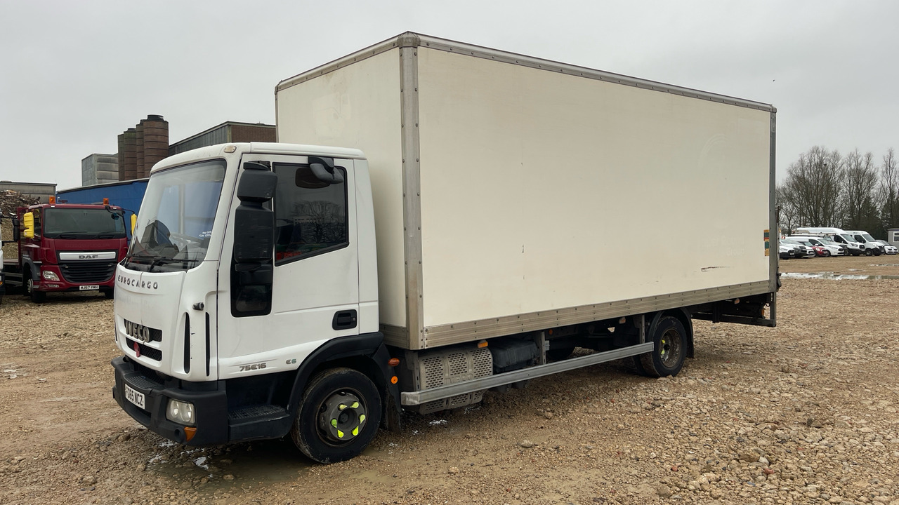 IVECO EUROCARGO 75E16S - Грузовик с закрытым кузовом: фото 2 IVECO EUROCARGO 75E16S - Грузовик с закрытым кузовом: фото 2