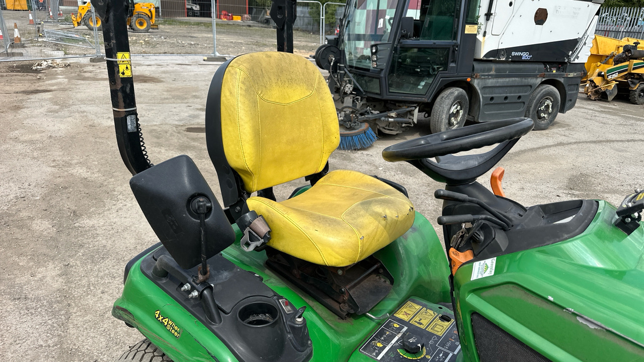 JOHN DEERE X949 - Газонокосилка: фото 5 JOHN DEERE X949 - Газонокосилка: фото 5