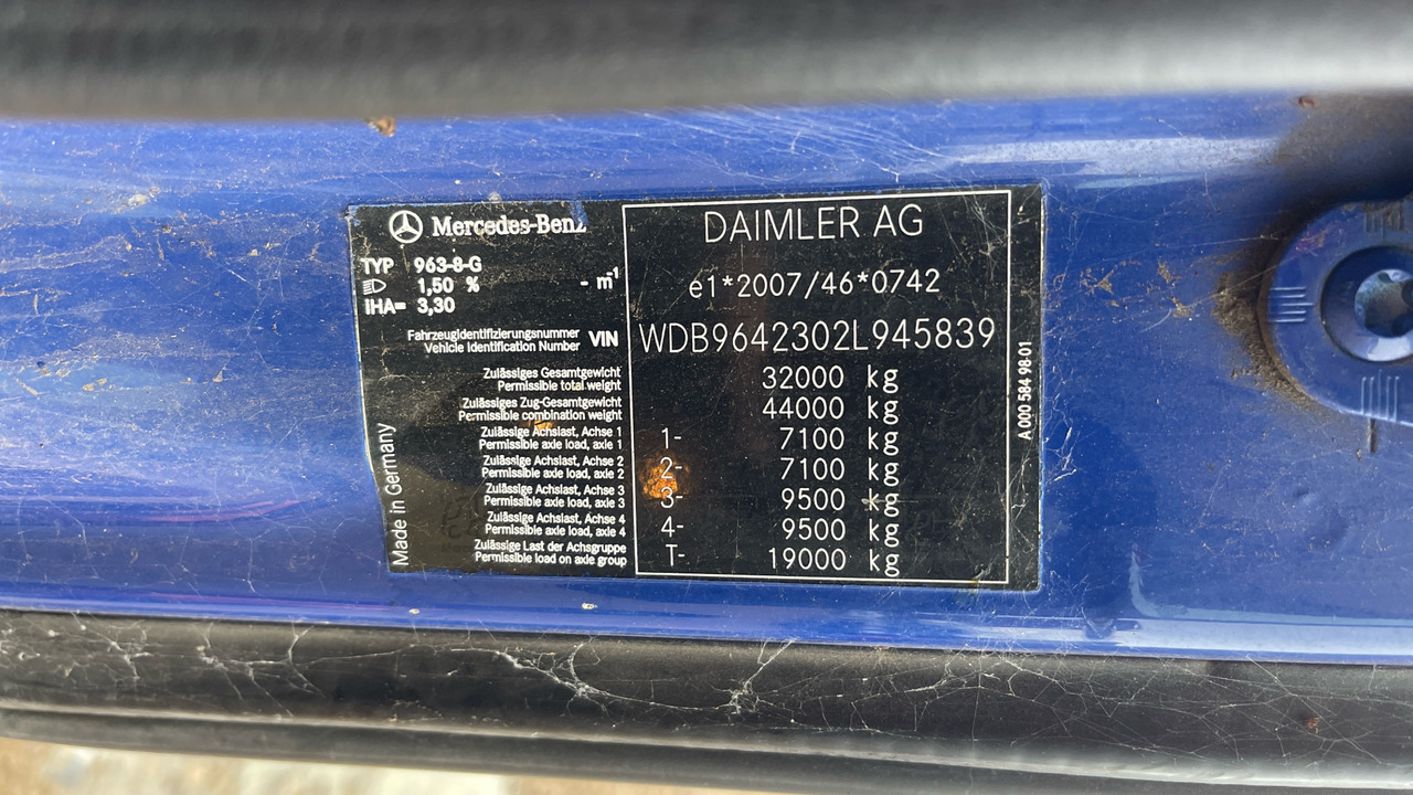 Самосвал, Автоманипулятор MERCEDES-BENZ AROCS 3240: фото 12 Самосвал, Автоманипулятор MERCEDES-BENZ AROCS 3240: фото 12