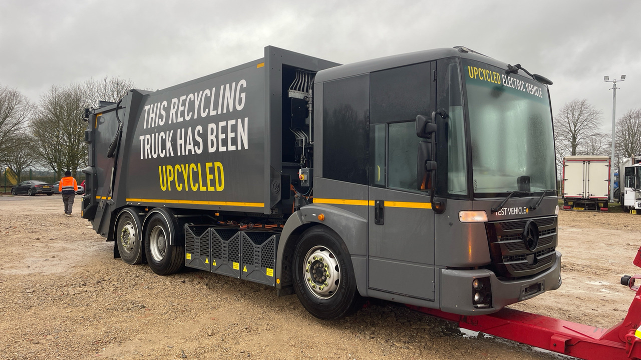 Mercedes-Benz Econic - Мусоровоз: фото 2 Mercedes-Benz Econic - Мусоровоз: фото 2