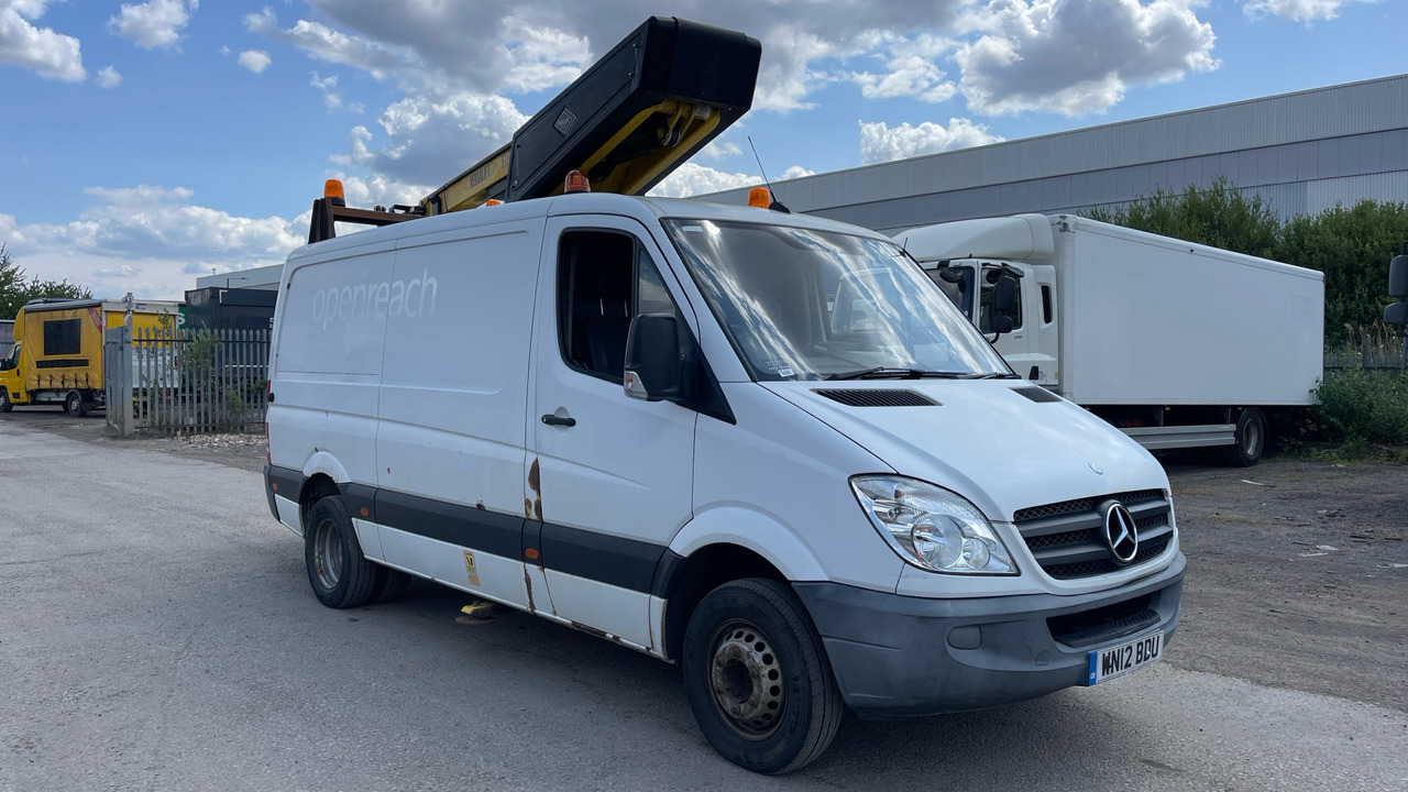 Mercedes-Benz Sprinter 513 CDI - Грузовик с подъемником: фото 1 Mercedes-Benz Sprinter 513 CDI - Грузовик с подъемником: фото 1