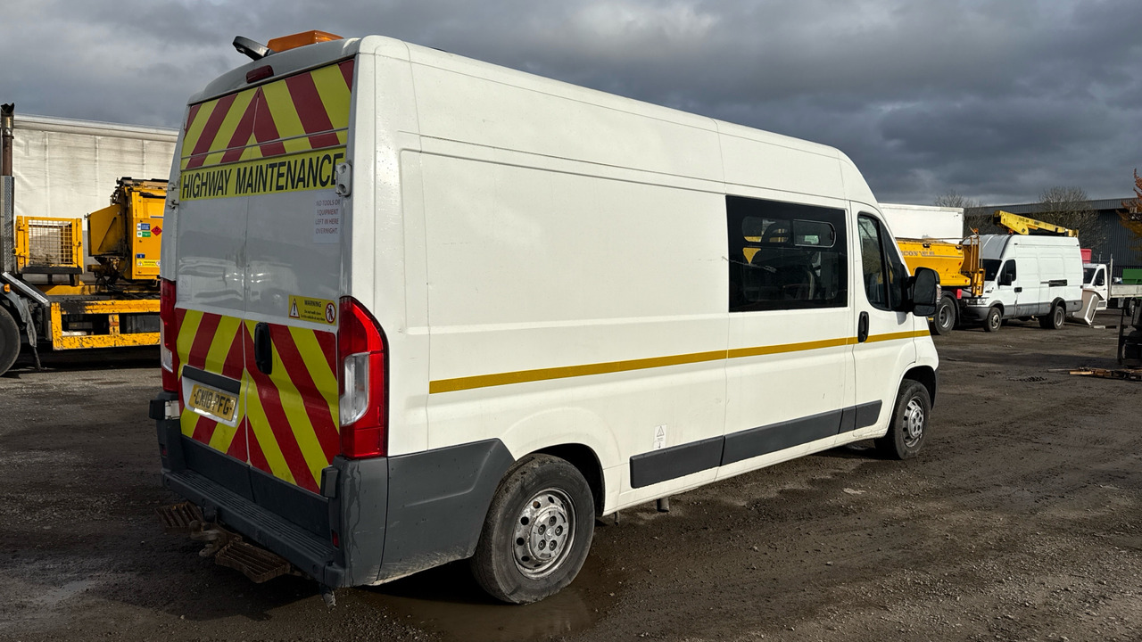 PEUGEOT BOXER 335 2.0 BlueHDi H2 30ps - Грузопассажирский фургон: фото 5 PEUGEOT BOXER 335 2.0 BlueHDi H2 30ps - Грузопассажирский фургон: фото 5