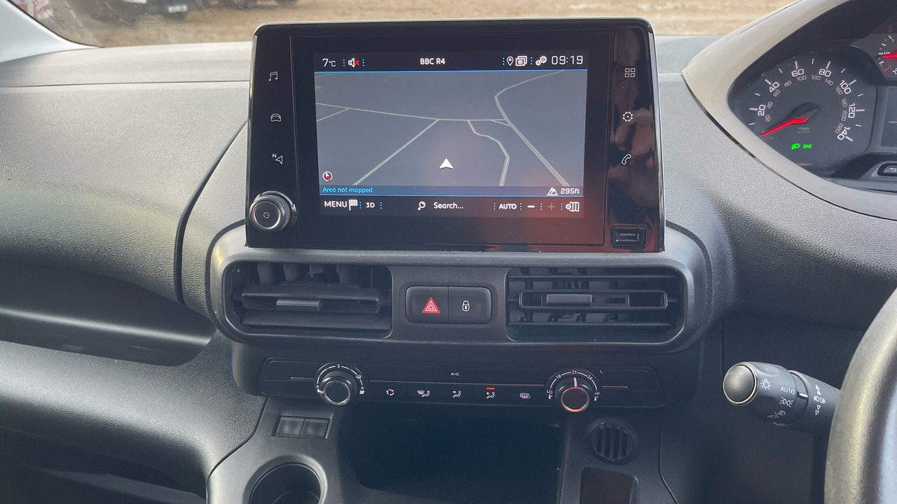 Легковой фургон PEUGEOT PARTNER 850 1.5 BlueHDi 100ps Professional: фото 7 Легковой фургон PEUGEOT PARTNER 850 1.5 BlueHDi 100ps Professional: фото 7