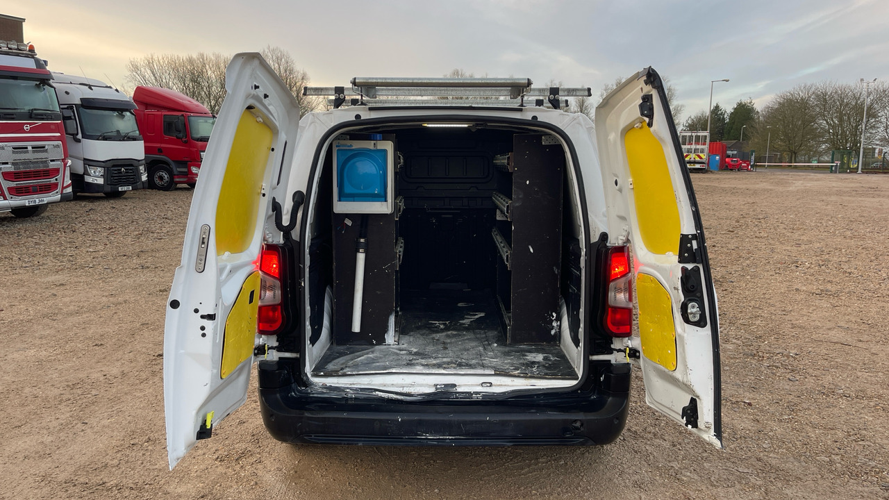 Легковой фургон PEUGEOT PARTNER 850 1.5 BlueHDi 100ps Professional: фото 10 Легковой фургон PEUGEOT PARTNER 850 1.5 BlueHDi 100ps Professional: фото 10