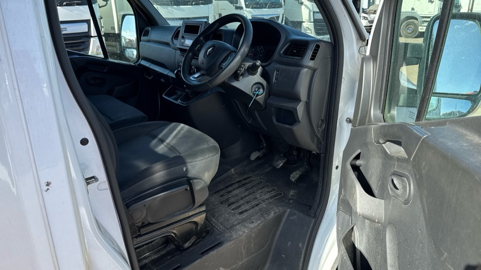 RENAULT MASTER 35 2.3 - Фургон с закрытым кузовом: фото 5 RENAULT MASTER 35 2.3 - Фургон с закрытым кузовом: фото 5