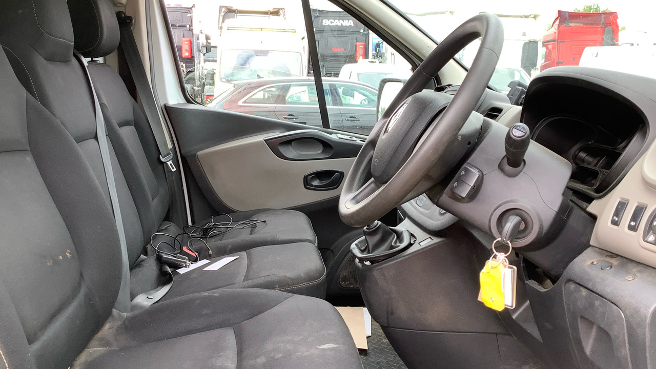 RENAULT TRAFIC SL27 ENERGY DCI125PS - Легковой фургон: фото 5 RENAULT TRAFIC SL27 ENERGY DCI125PS - Легковой фургон: фото 5