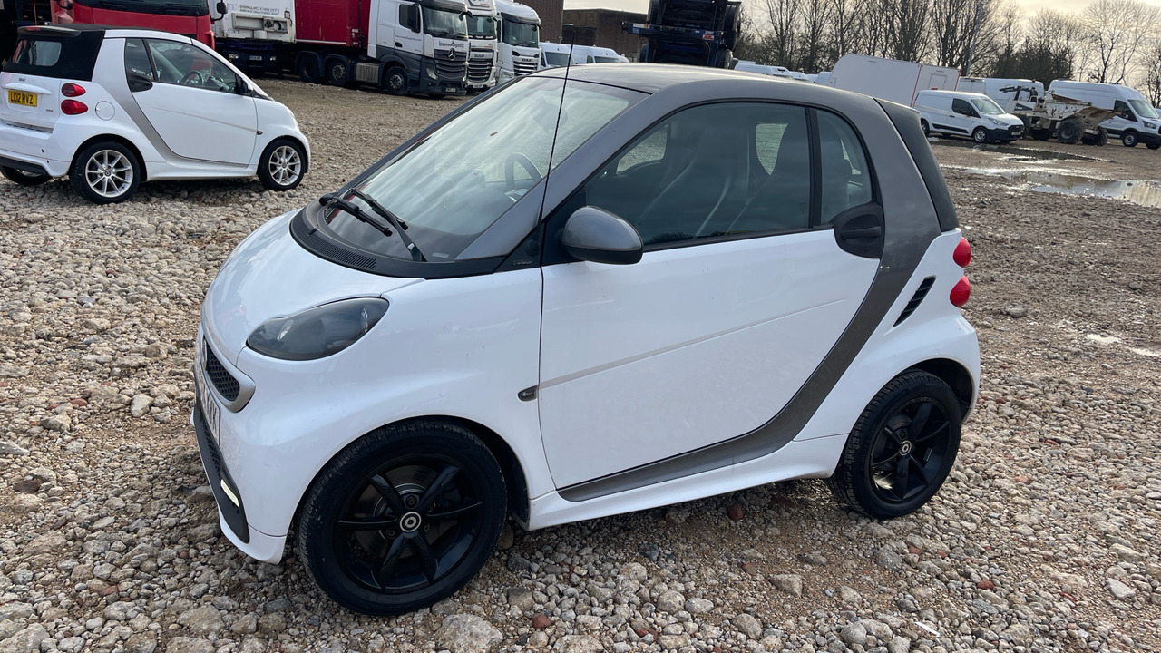 SMART FORTWO COUPE GRANDSTYLE - Хэтчбек: фото 2 SMART FORTWO COUPE GRANDSTYLE - Хэтчбек: фото 2