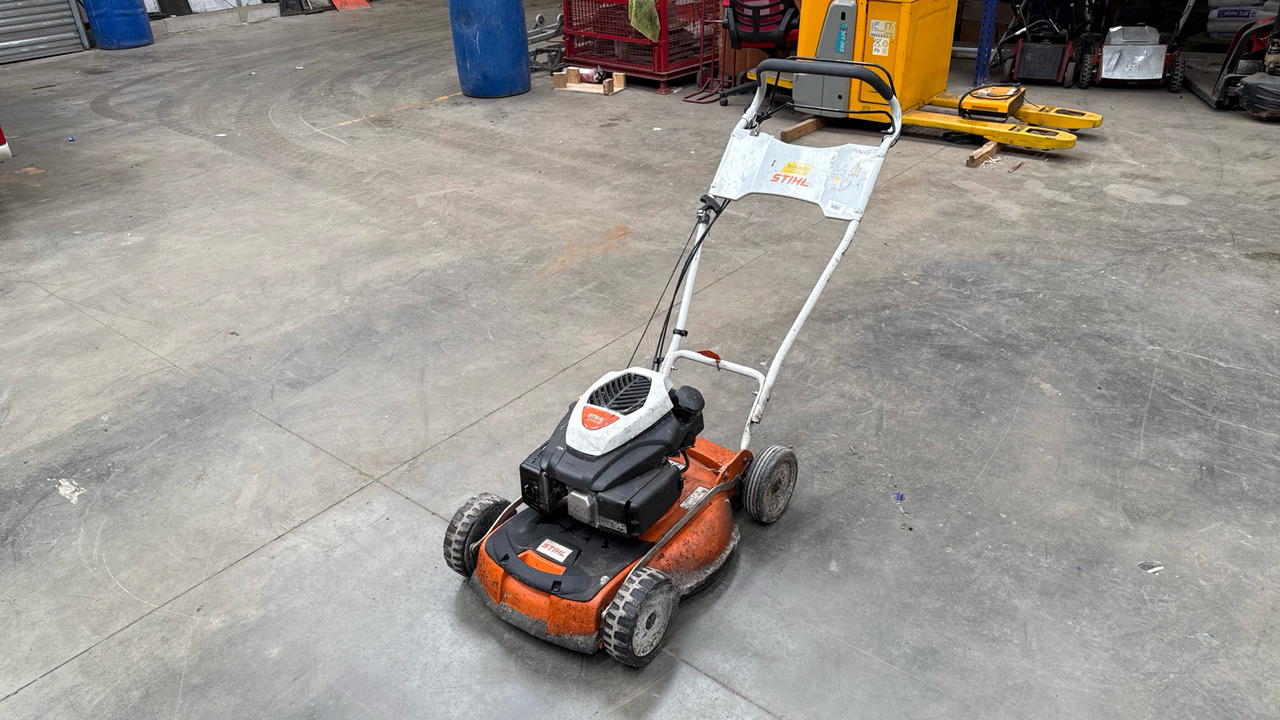 STIHL RM4 RTP - Газонокосилка: фото 3 STIHL RM4 RTP - Газонокосилка: фото 3