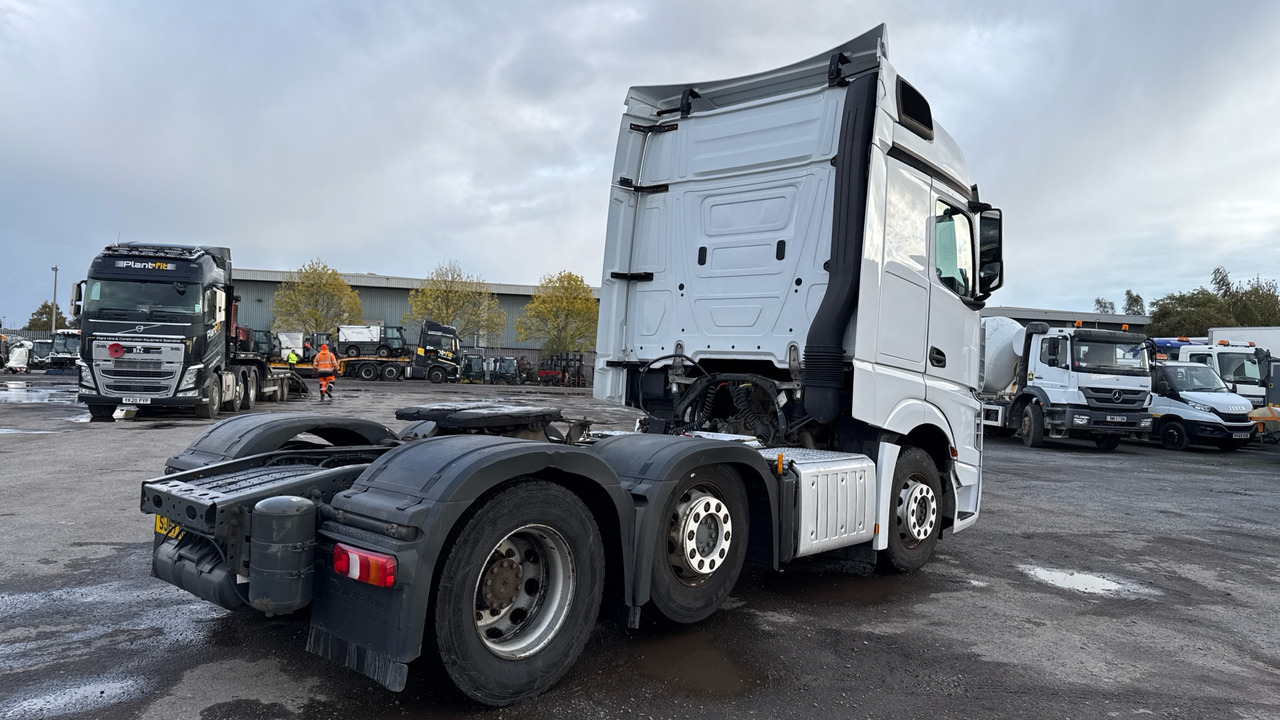 MERCEDES-BENZ ACTROS - Тягач: фото 4 MERCEDES-BENZ ACTROS - Тягач: фото 4