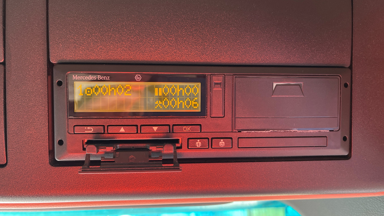 Тягач Mercedes-Benz Actros 2545: фото 9 Тягач Mercedes-Benz Actros 2545: фото 9