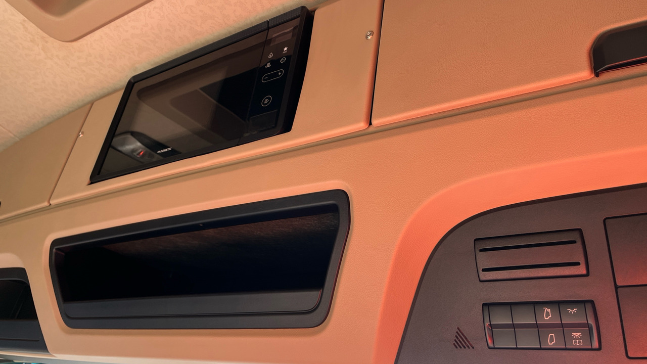 Тягач Mercedes-Benz Actros 2545: фото 14 Тягач Mercedes-Benz Actros 2545: фото 14