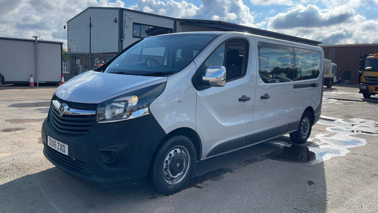 VAUXHALL VIVARO 2900 1.6 CDTI BITURBO 125PS - Микроавтобус, Пассажирский фургон: фото 2 VAUXHALL VIVARO 2900 1.6 CDTI BITURBO 125PS - Микроавтобус, Пассажирский фургон: фото 2