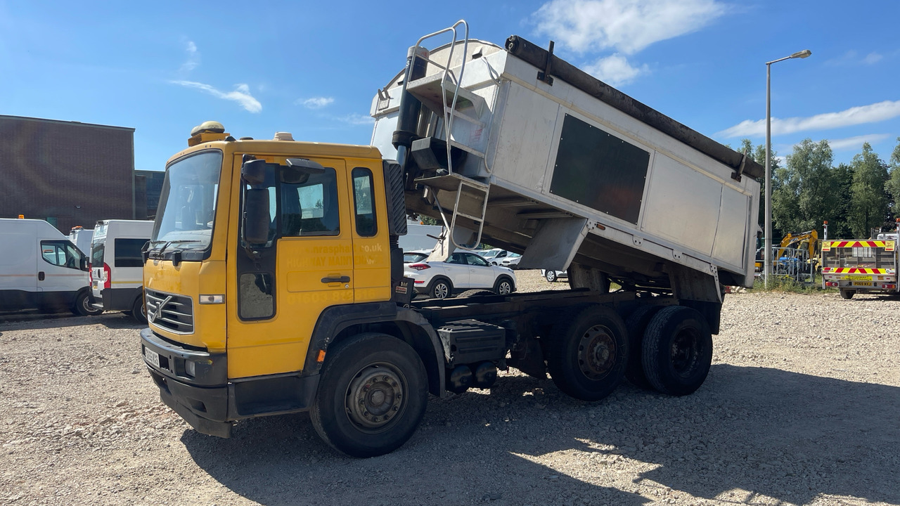 VOLVO FL 6E - Самосвал: фото 2 VOLVO FL 6E - Самосвал: фото 2