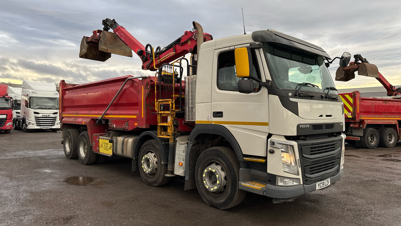 Volvo FM 410 - Самосвал, Автоманипулятор: фото 1 Volvo FM 410 - Самосвал, Автоманипулятор: фото 1