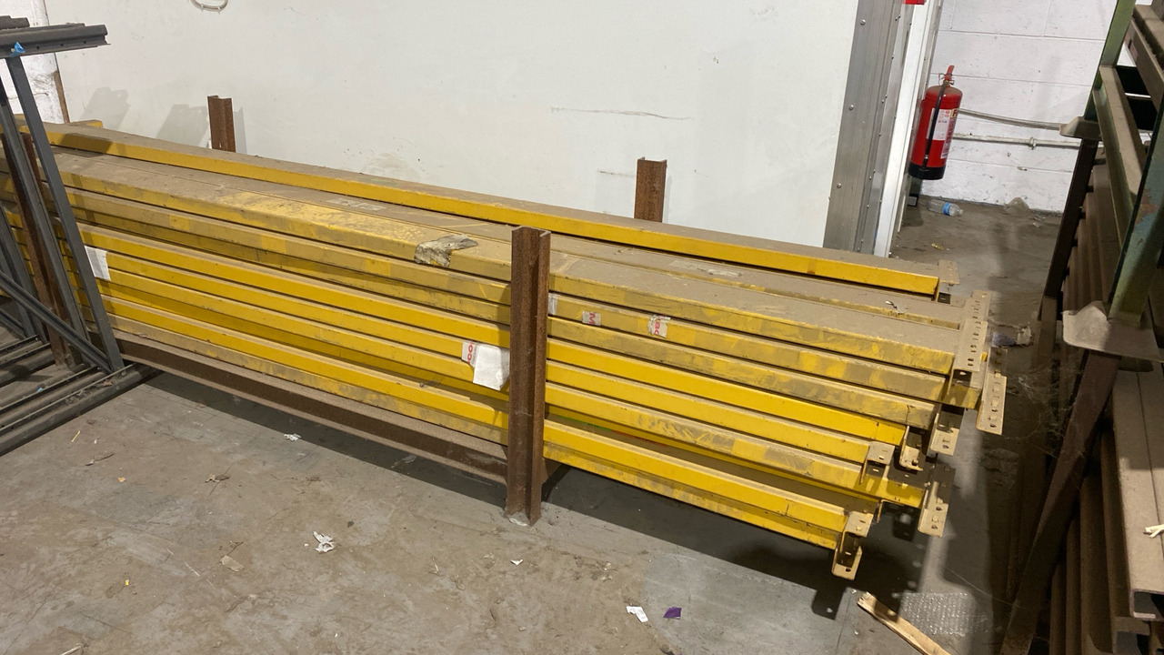WAREHOUSE RACKING UPRIGHTS & CROSS MEMBERS - Строительное оборудование: фото 2 WAREHOUSE RACKING UPRIGHTS & CROSS MEMBERS - Строительное оборудование: фото 2