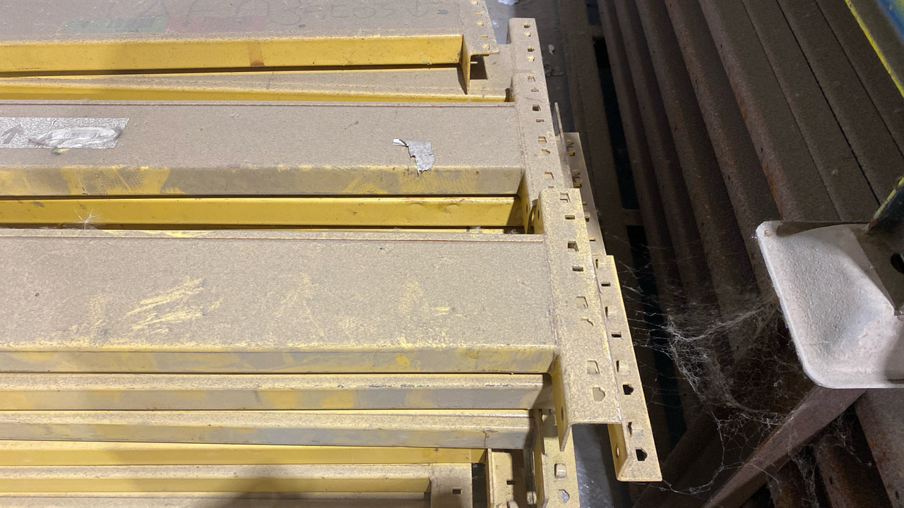 WAREHOUSE RACKING UPRIGHTS & CROSS MEMBERS - Строительное оборудование: фото 4 WAREHOUSE RACKING UPRIGHTS & CROSS MEMBERS - Строительное оборудование: фото 4