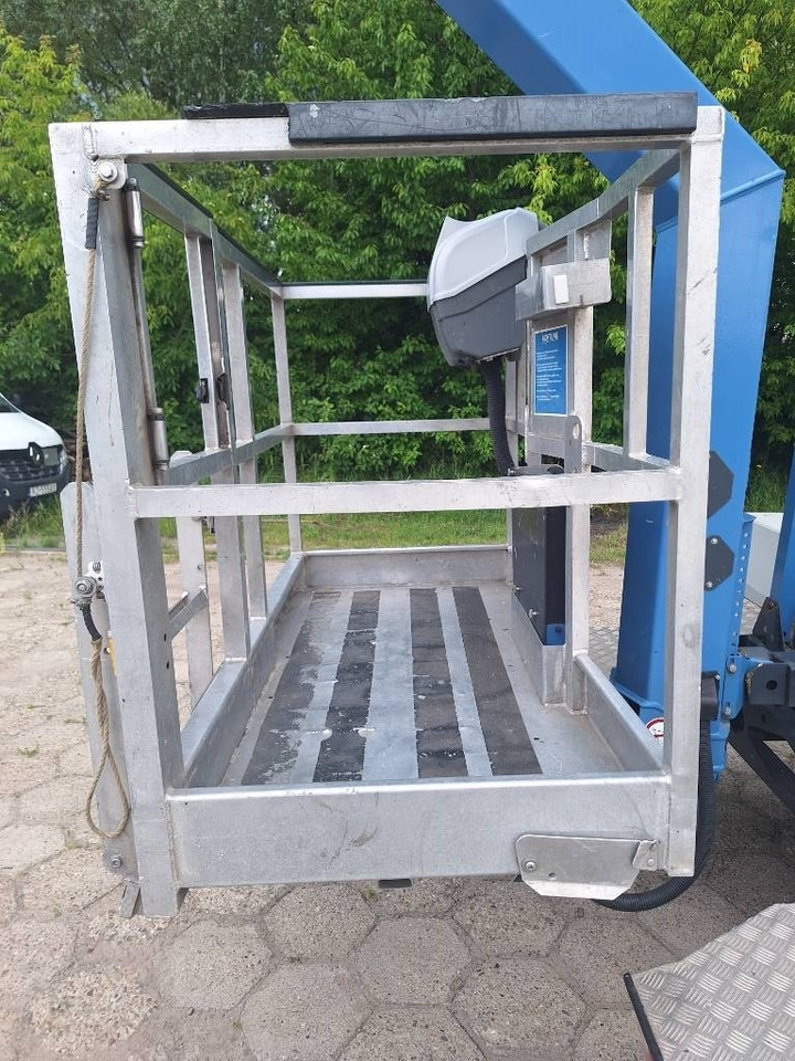 Телескопический подъемник Mercedes-Benz Wumag WT 300: фото 8