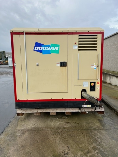 Doosan 25/280 XHP1000WCAT-T4 - Воздушный компрессор: фото 2 Doosan 25/280 XHP1000WCAT-T4 - Воздушный компрессор: фото 2