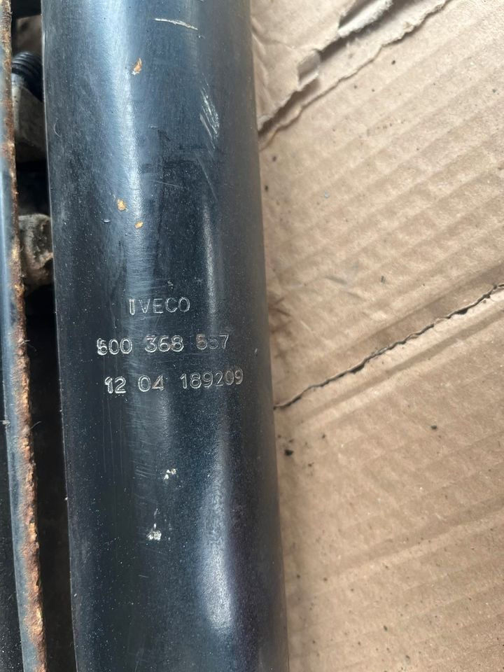 IVECO Stralis 450 Hydraulikzylinder Kippzylinder 500368557 - Гидравлический цилиндр для Грузовиков: фото 2 IVECO Stralis 450 Hydraulikzylinder Kippzylinder 500368557 - Гидравлический цилиндр для Грузовиков: фото 2