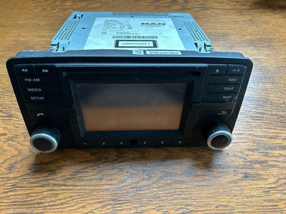 MAN Radio/Navigationssystem TGM BOSCH 81.28100-6017 - Система навигации для Грузовиков: фото 1 MAN Radio/Navigationssystem TGM BOSCH 81.28100-6017 - Система навигации для Грузовиков: фото 1