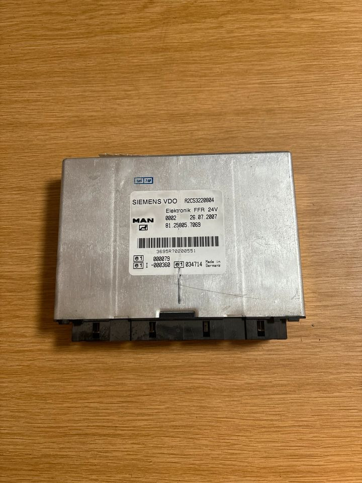 MAN SIEMENS VDO Elektronik FFR Steuergerät 81.25805-7069 - Блок управления для Грузовиков: фото 1 MAN SIEMENS VDO Elektronik FFR Steuergerät 81.25805-7069 - Блок управления для Грузовиков: фото 1