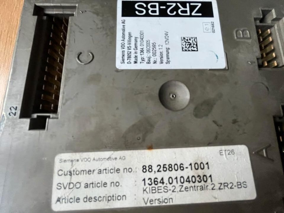 MAN Siemens VDO ZR2-BS Steuergerät 88.25806-1001 - Блок управления для Грузовиков: фото 2 MAN Siemens VDO ZR2-BS Steuergerät 88.25806-1001 - Блок управления для Грузовиков: фото 2