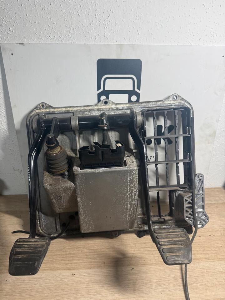 MAN WABCO Fußbremsventil 4800200260 - Детали тормозной системы для Грузовиков: фото 4 MAN WABCO Fußbremsventil 4800200260 - Детали тормозной системы для Грузовиков: фото 4