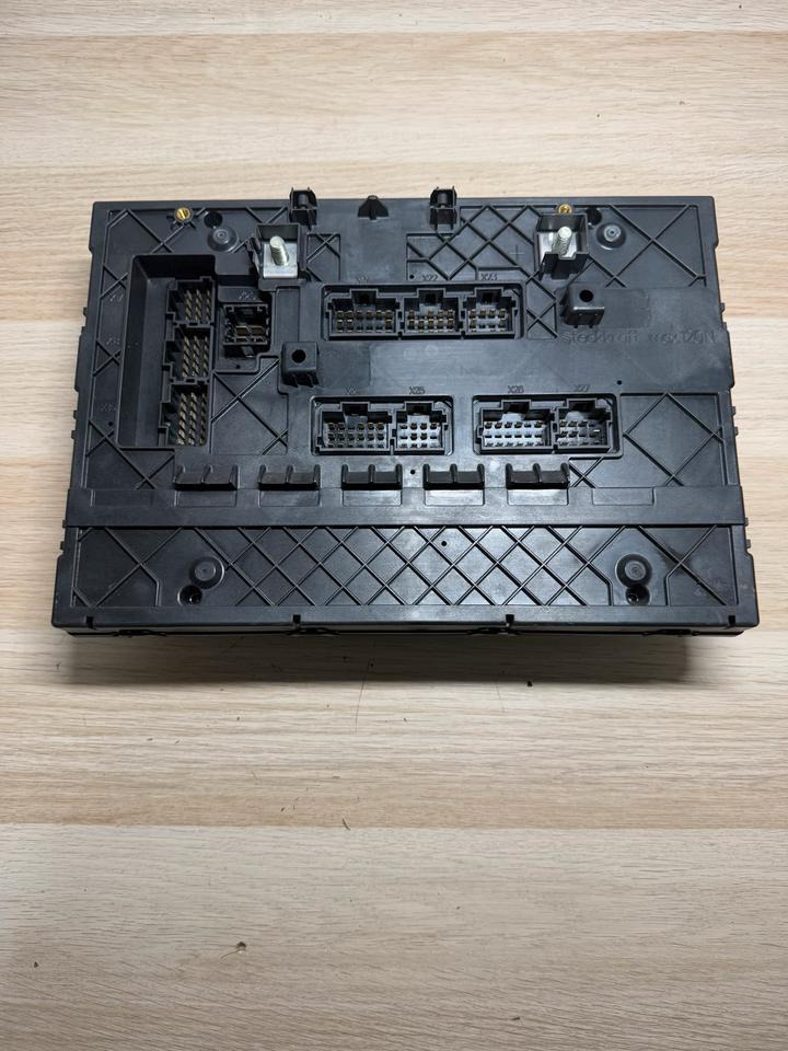 Mercedes Actros MP4 Sicherungskasten A0014462458 - Предохранитель для Грузовиков: фото 4 Mercedes Actros MP4 Sicherungskasten A0014462458 - Предохранитель для Грузовиков: фото 4