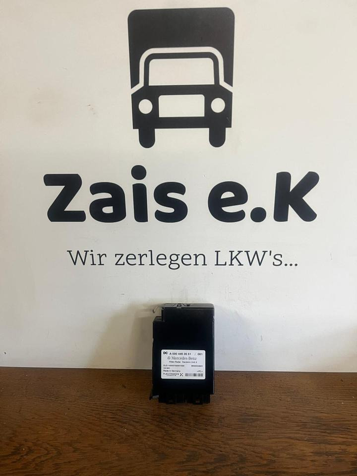 Mercedes Actros MP4 Video Radar Steuergerät A0004463551 - Блок управления для Грузовиков: фото 1 Mercedes Actros MP4 Video Radar Steuergerät A0004463551 - Блок управления для Грузовиков: фото 1