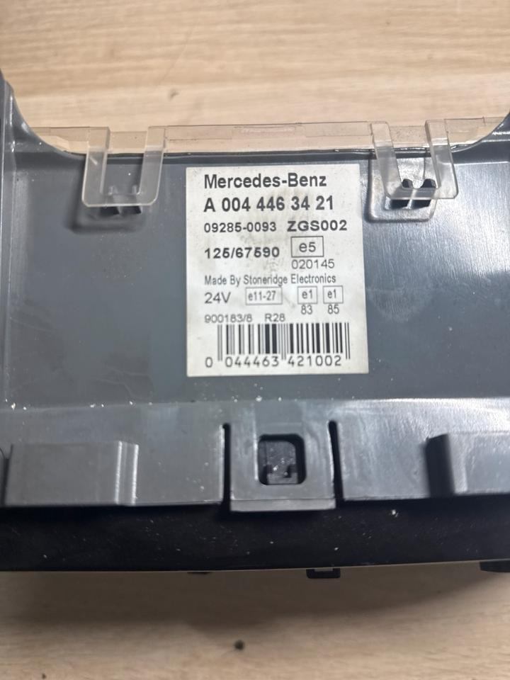Mercedes Ategi kombiinstrument Tacho A0044463421 - Приборная панель для Грузовиков: фото 4 Mercedes Ategi kombiinstrument Tacho A0044463421 - Приборная панель для Грузовиков: фото 4
