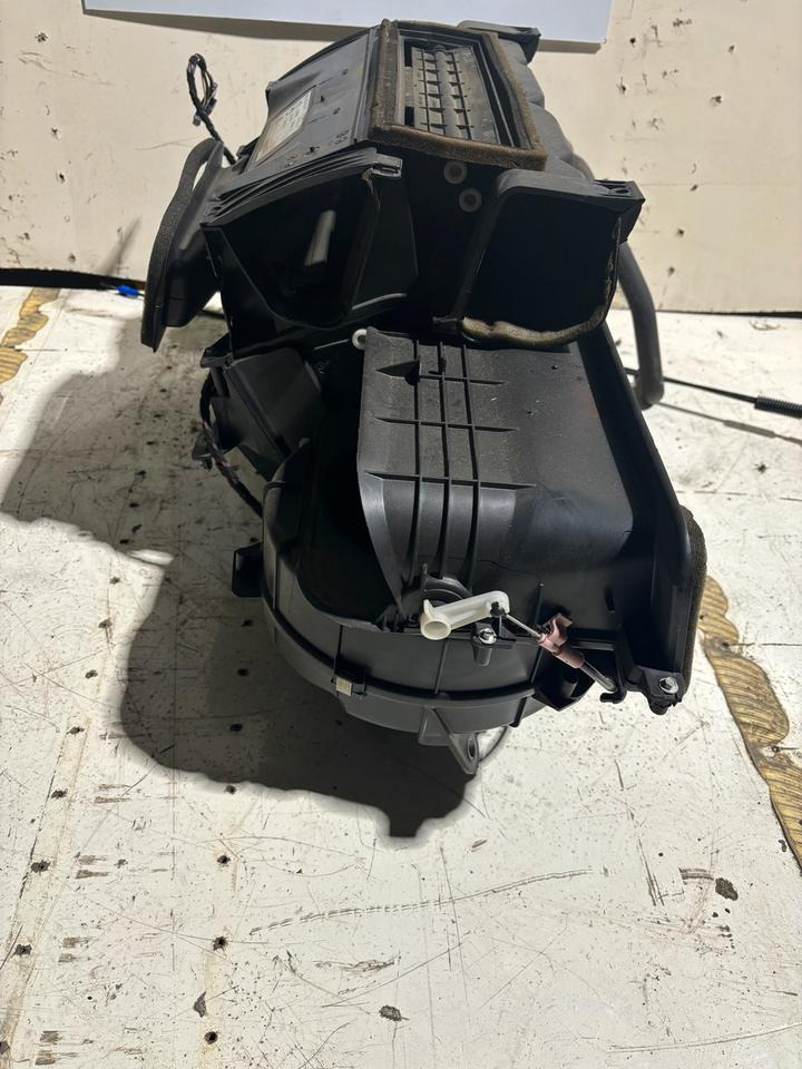 Mercedes Atego 2 Heizungskasten/Klimakasten A9408300061 - Вентилятор для Грузовиков: фото 3 Mercedes Atego 2 Heizungskasten/Klimakasten A9408300061 - Вентилятор для Грузовиков: фото 3