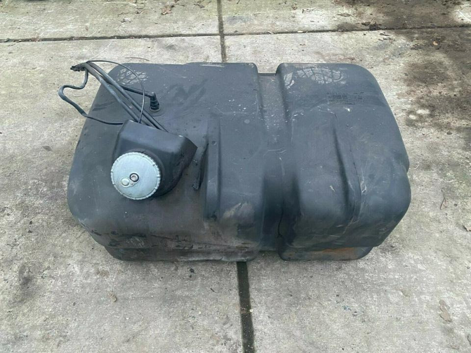 Mercedes Atego Tank Tankbehälter A 970470201, A 970471xx01 - Топливный бак для Грузовиков: фото 3 Mercedes Atego Tank Tankbehälter A 970470201, A 970471xx01 - Топливный бак для Грузовиков: фото 3