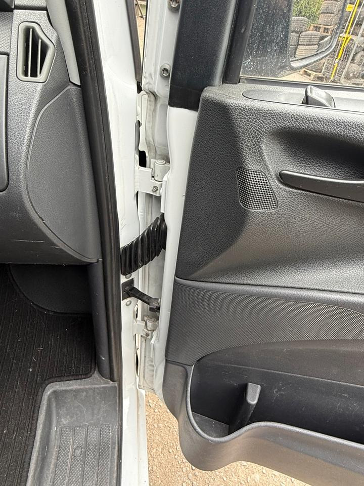 Mercedes VITO Beifahrertür Rechts komplett BJ 2012 - Дверь и запчасти для Фургонов: фото 3 Mercedes VITO Beifahrertür Rechts komplett BJ 2012 - Дверь и запчасти для Фургонов: фото 3