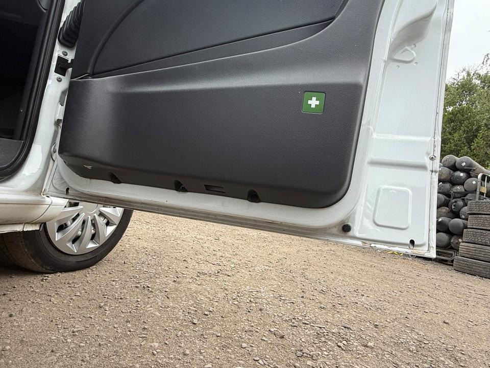 Mercedes VITO Beifahrertür Rechts komplett BJ 2012 - Дверь и запчасти для Фургонов: фото 4 Mercedes VITO Beifahrertür Rechts komplett BJ 2012 - Дверь и запчасти для Фургонов: фото 4