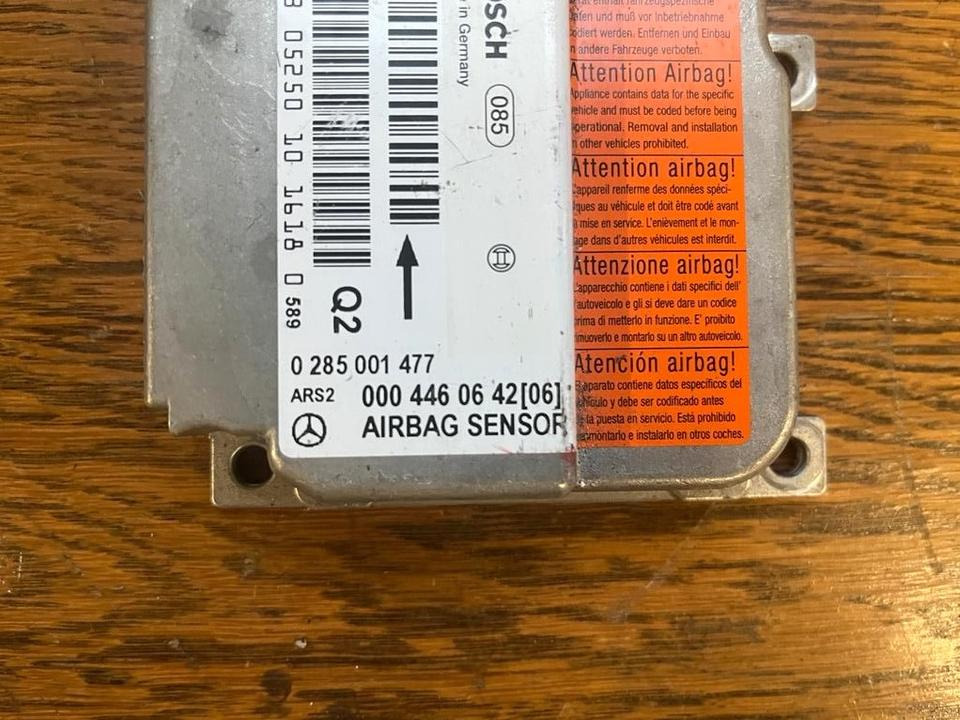 Mercedes Vito W638 Airbag Steuergerät Sensor 0004460642 - Блок управления для Грузовиков: фото 2 Mercedes Vito W638 Airbag Steuergerät Sensor 0004460642 - Блок управления для Грузовиков: фото 2