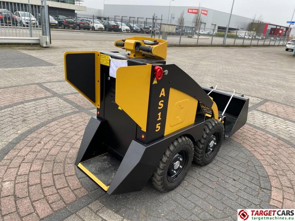 Conmeq AS15 Mini Skid Steer Loader 4x4 Electric - Мини-погрузчик с бортовым поворотом: фото 3 Conmeq AS15 Mini Skid Steer Loader 4x4 Electric - Мини-погрузчик с бортовым поворотом: фото 3