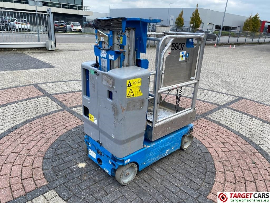 Genie GR15 RunAbout Electric Vertical Mast Lift 652cm  - Вертикальный мачтовый подъемник: фото 3 Genie GR15 RunAbout Electric Vertical Mast Lift 652cm  - Вертикальный мачтовый подъемник: фото 3