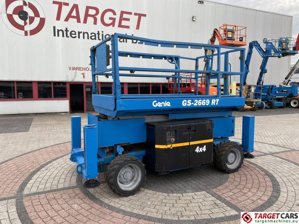 Genie GS-2669RT Diesel 4x4 Scissor Work Lift 1000cm  - Ножничный подъемник: фото 1 Genie GS-2669RT Diesel 4x4 Scissor Work Lift 1000cm  - Ножничный подъемник: фото 1