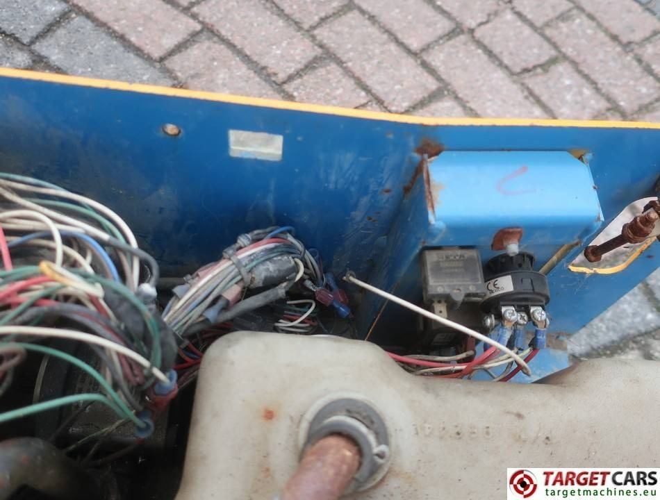 Ножничный подъемник Genie GS-3246 Electric Scissor Work Lift 1175cm DEFECT: фото 8