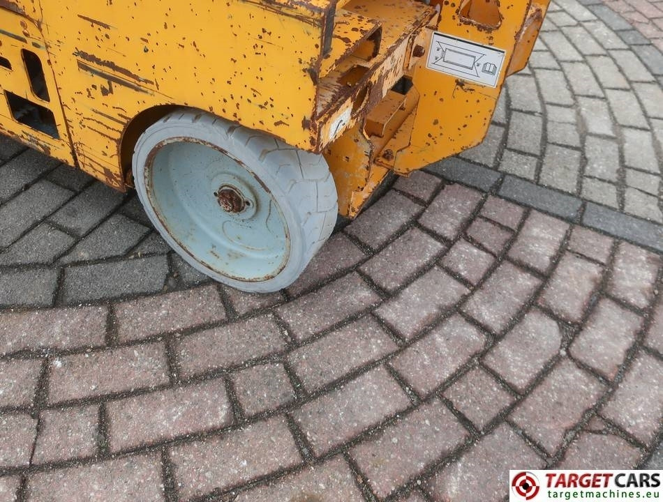 Ножничный подъемник Genie GS-3246 Electric Scissor Work Lift 1175cm DEFECT: фото 15