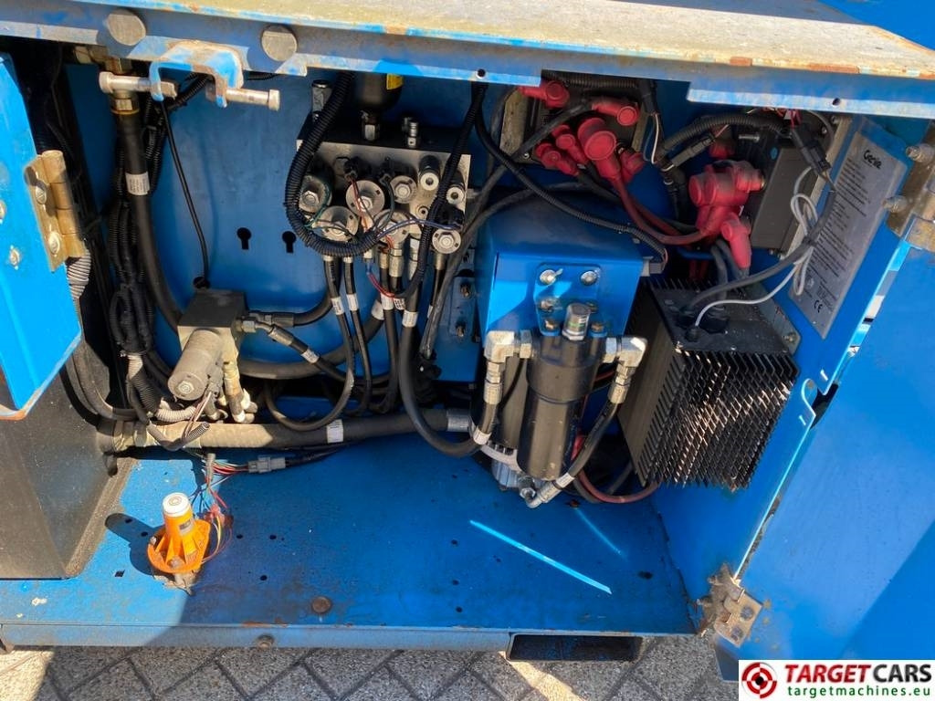 Ножничный подъемник Genie GS-4069 DC Electric GS4069 Scissor WorkLift 1412cm: фото 14