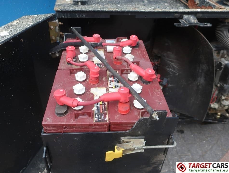 Ножничный подъемник Genie GS-4069BE Hybrid 4069 Scissor Work Lift 1412cm: фото 14