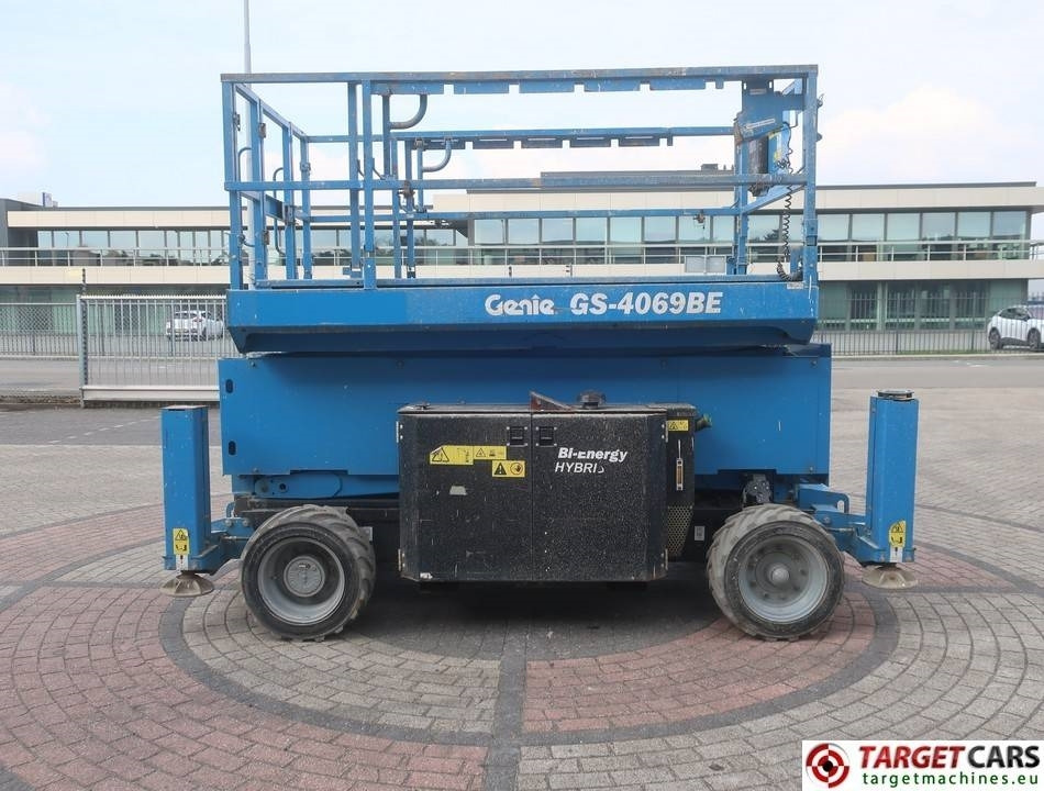 Ножничный подъемник Genie GS-4069BE Hybrid 4069 Scissor Work Lift 1412cm: фото 27