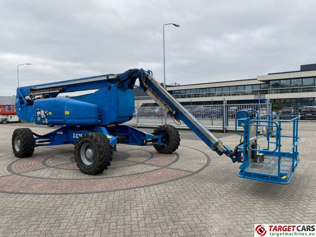 Genie Z-135/70 Articulated 4x4x4 Diesel Boom Lift 4315cm  - Коленчатый подъемник: фото 2 Genie Z-135/70 Articulated 4x4x4 Diesel Boom Lift 4315cm  - Коленчатый подъемник: фото 2