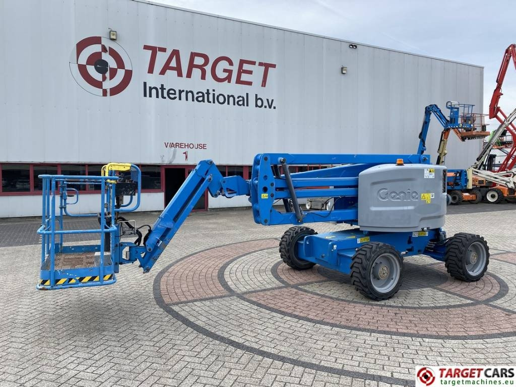 Genie Z-45/25J Diesel 4x4 Articulated Boom Lift 1605cm  - Коленчатый подъемник: фото 1 Genie Z-45/25J Diesel 4x4 Articulated Boom Lift 1605cm  - Коленчатый подъемник: фото 1