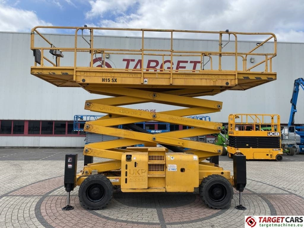 Haulotte H15SXNT Diesel H15SX 4x4 Scissor Work Lift 1500cm - Ножничный подъемник: фото 5 Haulotte H15SXNT Diesel H15SX 4x4 Scissor Work Lift 1500cm - Ножничный подъемник: фото 5