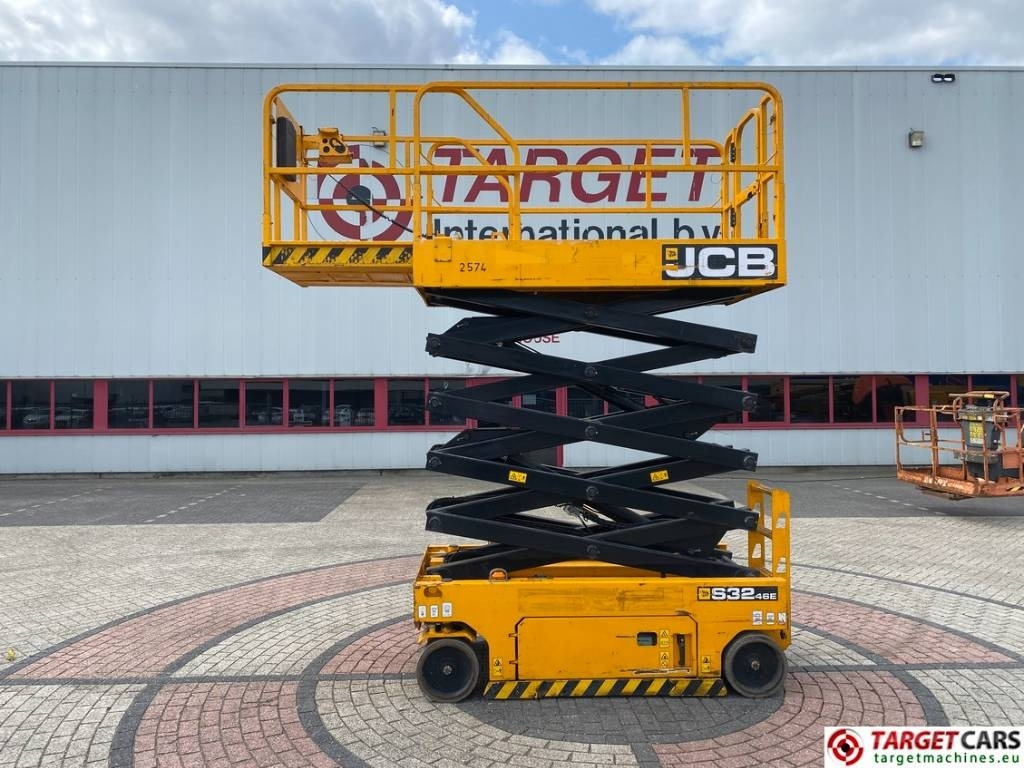 JCB S3246E Electric Scissor Work Lift 1200cm - Ножничный подъемник: фото 5 JCB S3246E Electric Scissor Work Lift 1200cm - Ножничный подъемник: фото 5