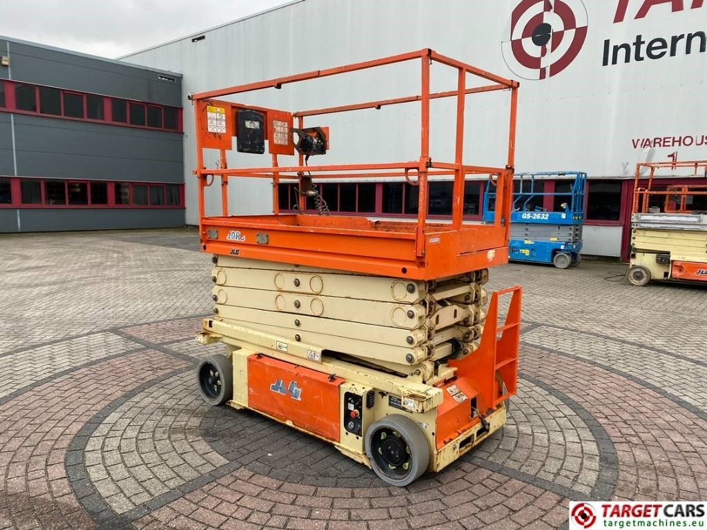 JLG 10RS Electric Scissor Work Lift 1175cm - Ножничный подъемник: фото 4 JLG 10RS Electric Scissor Work Lift 1175cm - Ножничный подъемник: фото 4