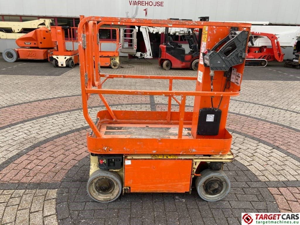 JLG 1230ES Electric Vertical Mast Work Lift 566cm - Вертикальный мачтовый подъемник: фото 5 JLG 1230ES Electric Vertical Mast Work Lift 566cm - Вертикальный мачтовый подъемник: фото 5